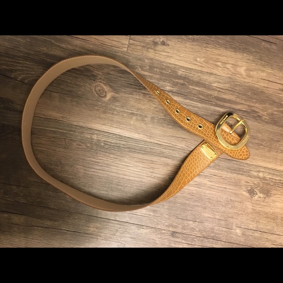 Michael Kors - Picture 1 of 4